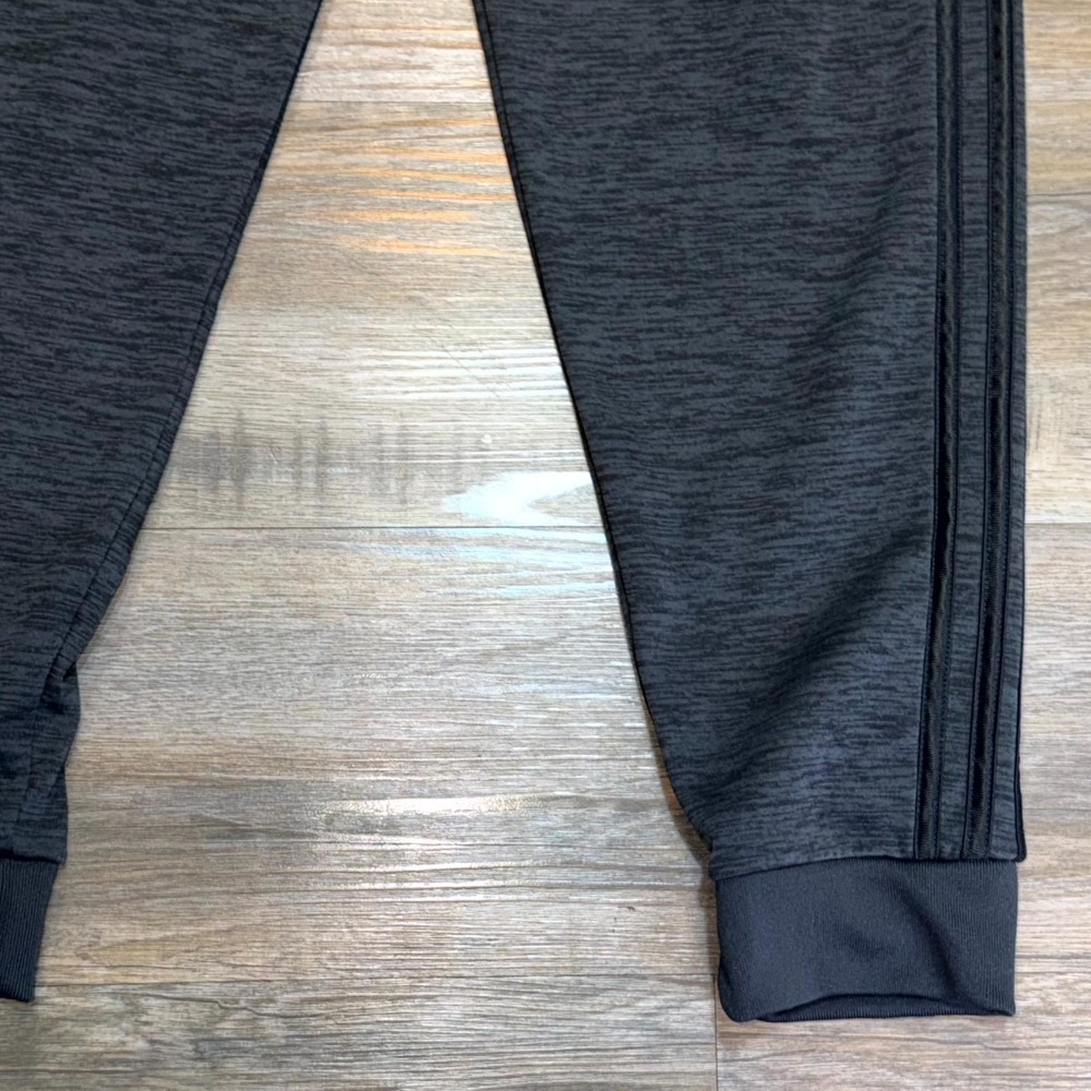 Adidas Joggers Youth Boys XL (18-20) Heather Gray Fleece Lined Regular-Fit - Picture 2 of 9